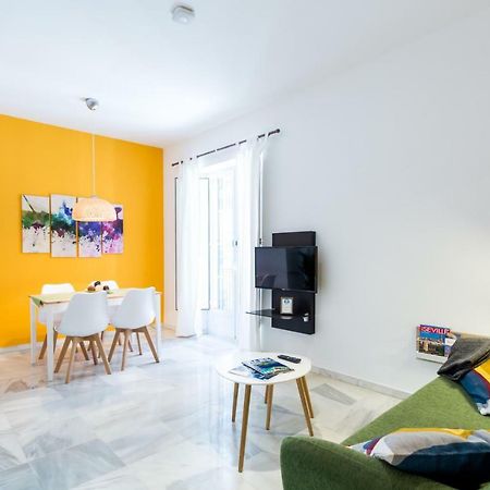 Uniko Home Sevilla Bagian luar foto