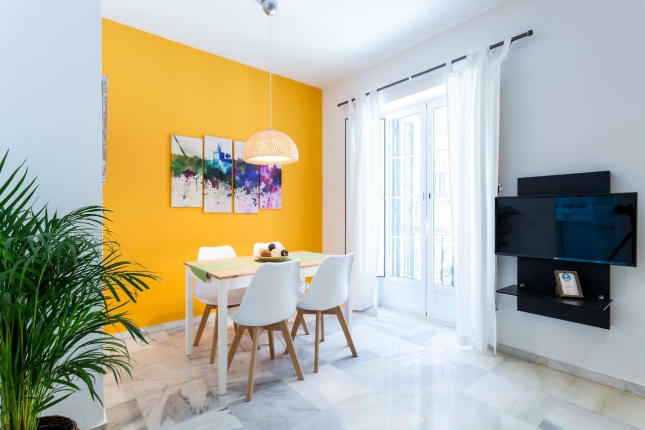 Uniko Home Sevilla Bagian luar foto