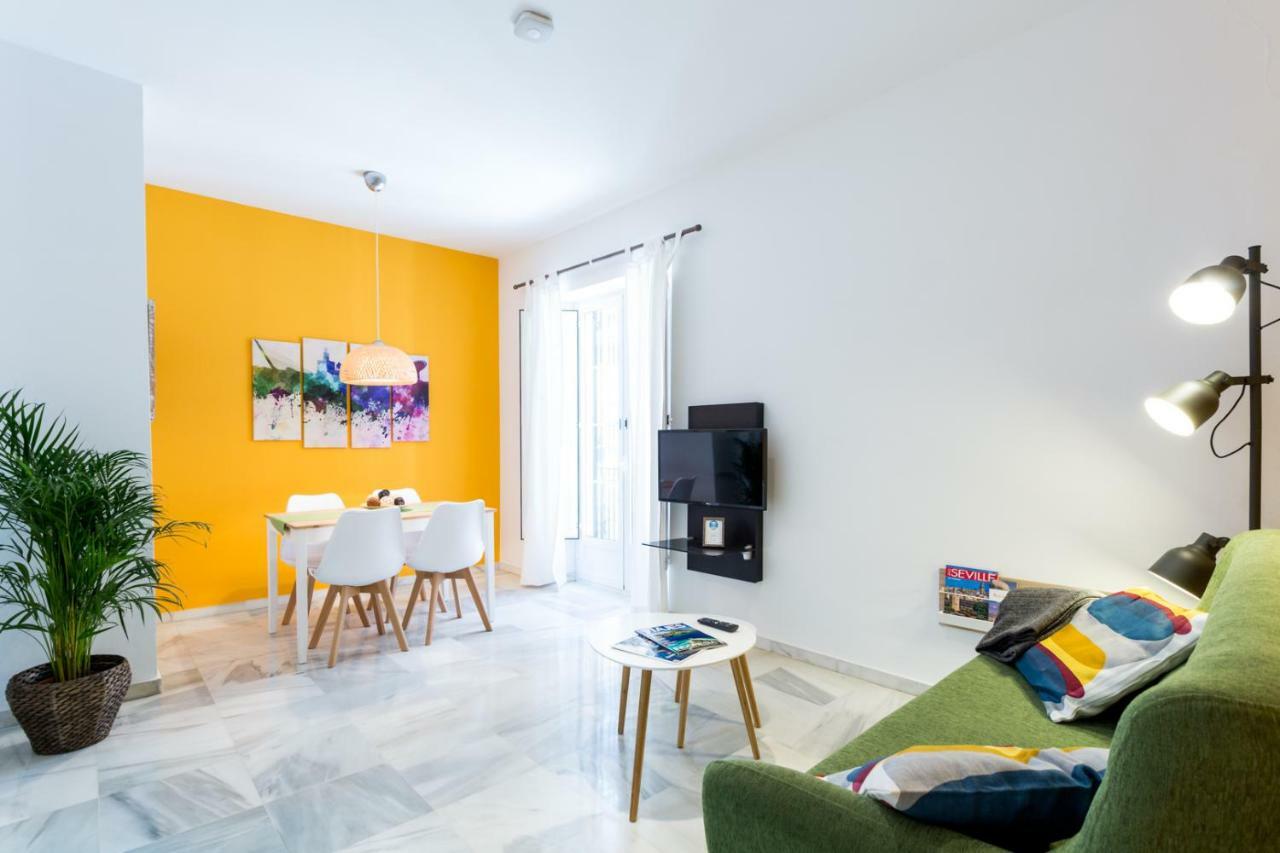 Uniko Home Sevilla Bagian luar foto