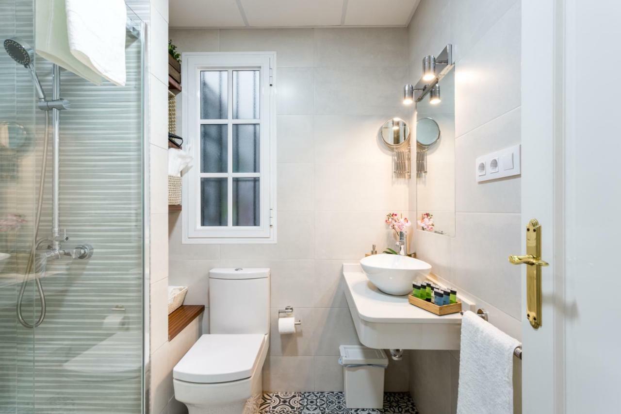 Uniko Home Sevilla Bagian luar foto